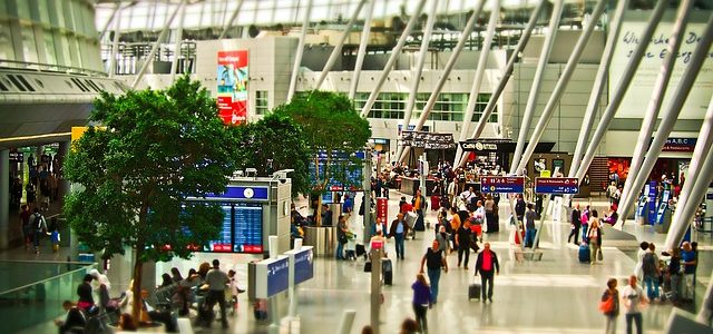Bitcoin und Ethereum Geldautomat in Flughafen Amsterdam Schiphol aufgestellt
